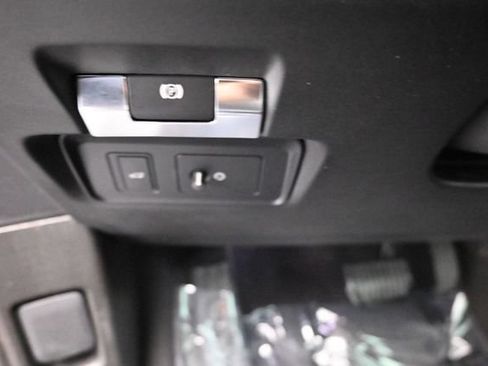 Used 2020 Land Rover Range Rover Evoque SE AWD/4WD image 16
