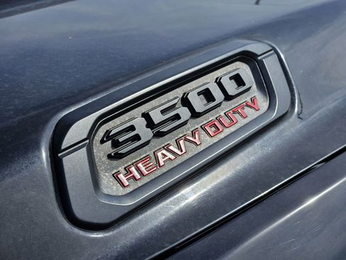 Used 2022 RAM 3500 Big Horn w/ Night Edition AWD/4WD image 14