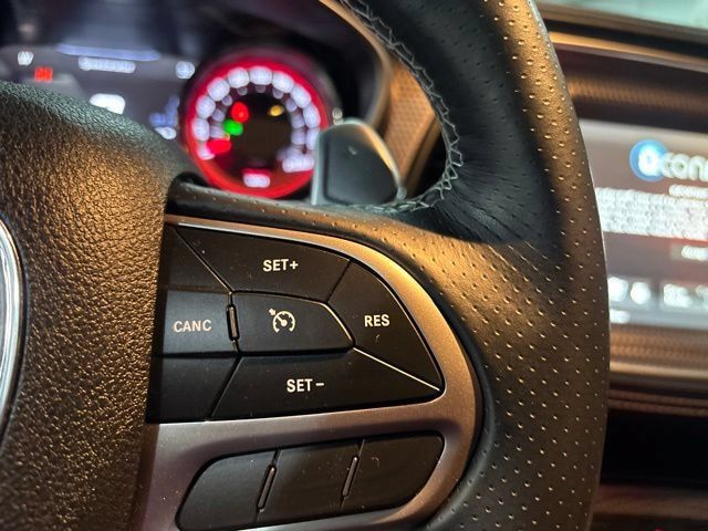 Used 2022 Dodge Challenger SRT Hellcat RWD image 20