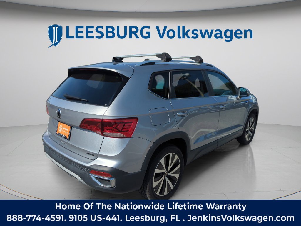 Used 2022 Volkswagen Taos SE AWD/4WD image 3