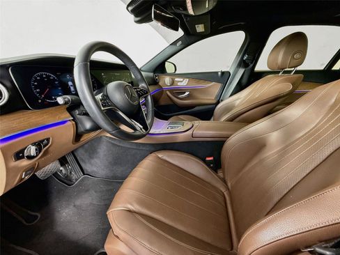 Used 2023 Mercedes-Benz E 350 Sedan image 9