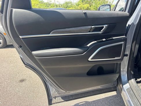 Used 2021 Kia Telluride EX w/ EX Premium Package FWD image 12