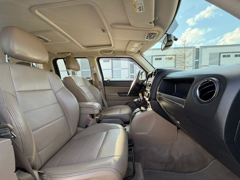 Used 2015 Jeep Patriot High Altitude image 23