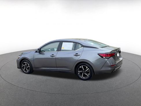 Used 2025 Nissan Sentra SV image 10