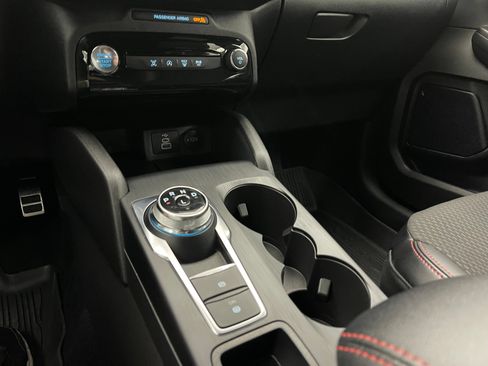 Used 2024 Ford Escape ST-Line w/ Tech Pack #1 AWD/4WD image 27