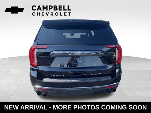 Used 2023 GMC Yukon Denali Ultimate AWD/4WD image 4