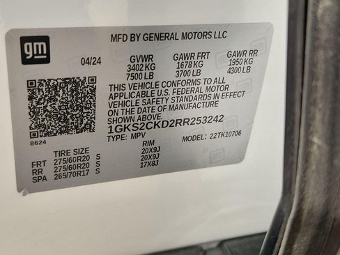 Used 2024 GMC Yukon AT4 w/ Technology Package AWD/4WD image 34