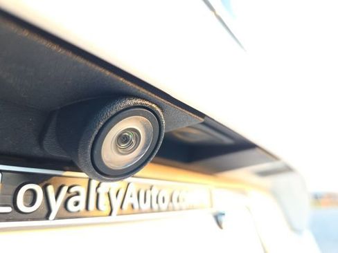 Used 2015 Ford Fusion SE w/ Equipment Group 202A image 20