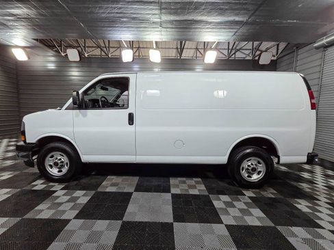 Used 2021 GMC Savana 2500 w/ Driver Convenience Package image 8