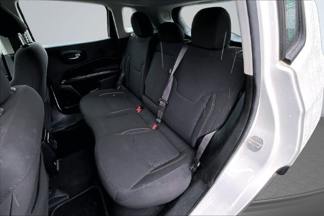 Used 2021 Jeep Compass Sport AWD/4WD image 21