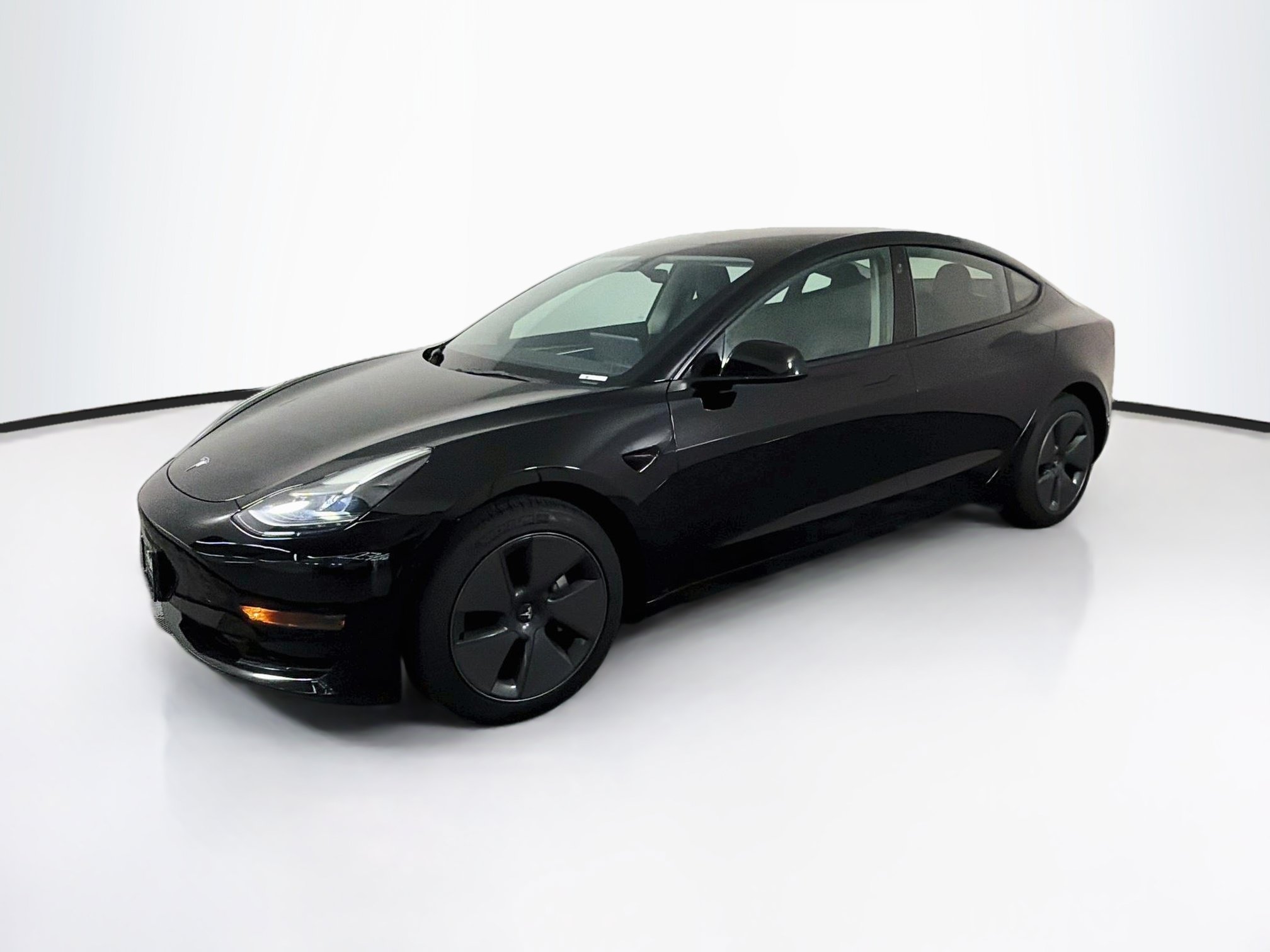 Used 2023 Tesla Model 3 Standard Range RWD image 3