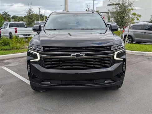 Used 2022 Chevrolet Suburban RST w/ Luxury Package image 3