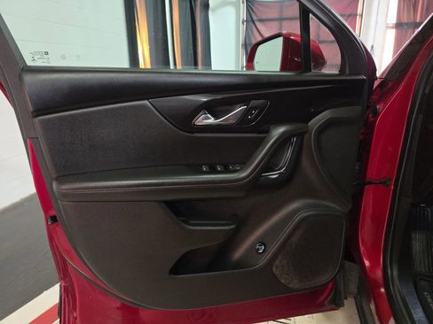 Used 2019 Chevrolet Blazer RS w/ Sun and Wheels Package image 24