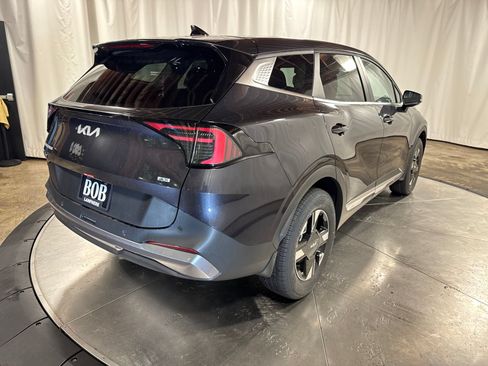 New 2026 Kia Sportage LX w/ LX Convenience Package AWD/4WD image 8