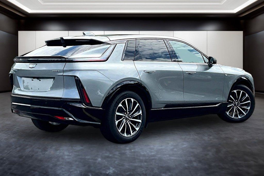 Certified 2024 Cadillac Lyriq Sport AWD/4WD image 6