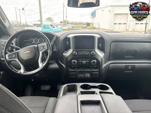 Used 2023 Chevrolet Silverado 2500 LT AWD/4WD image 15