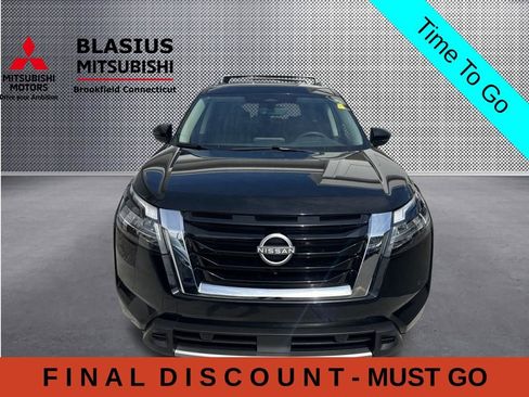 Used 2023 Nissan Pathfinder SL AWD/4WD image 24