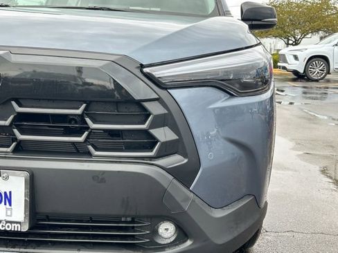 Used 2026 Toyota Corolla Cross XLE w/ Convenience Package image 4