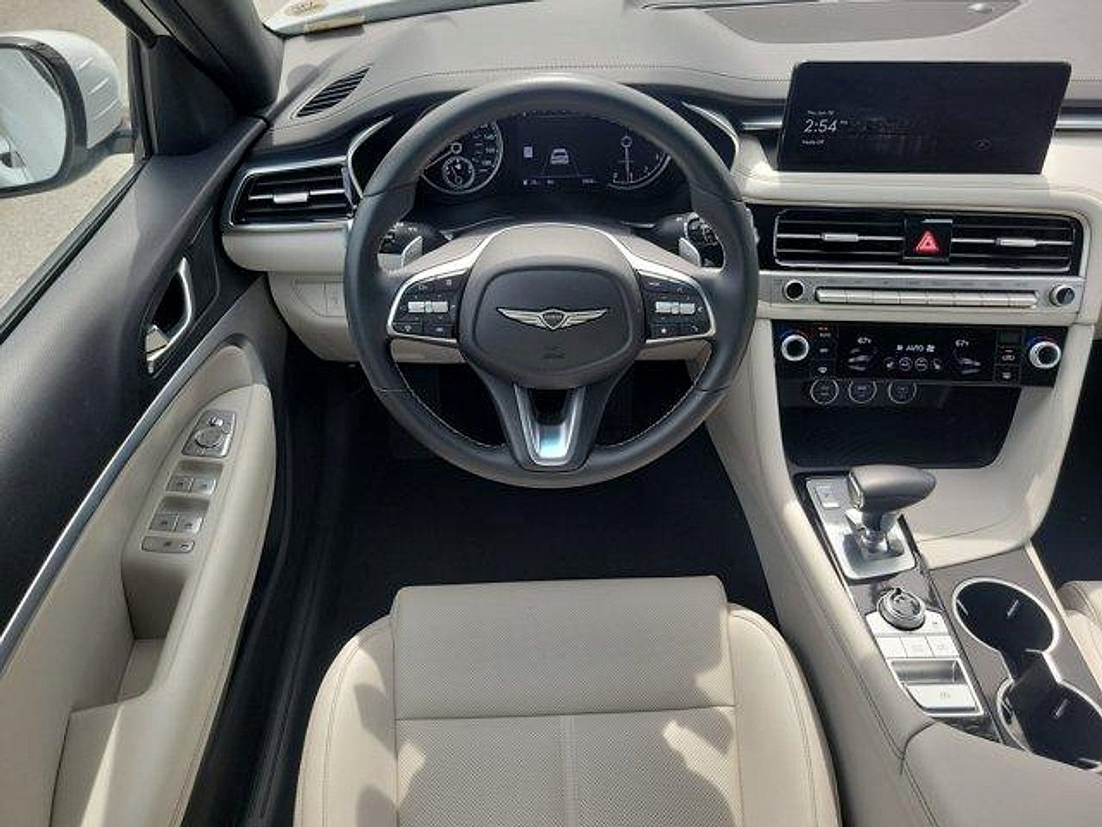 Used 2025 Genesis G70 2.5T RWD image 11