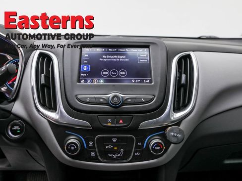 Used 2022 Chevrolet Equinox LT w/ LPO, Floor Liner Package image 12