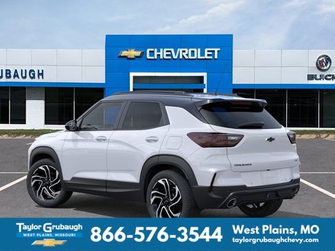 New 2026 Chevrolet TrailBlazer RS w/ Convenience Package FWD image 3