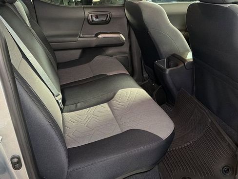 Used 2023 Toyota Tacoma TRD Off-Road image 13