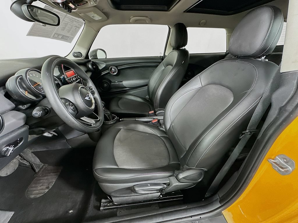 Used 2015 MINI Cooper 2-Door Hardtop FWD image 19