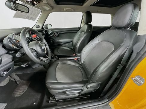 Used 2015 MINI Cooper 2-Door Hardtop FWD image 19