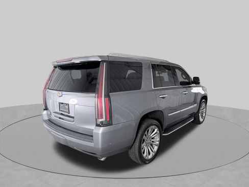 Used 2020 Cadillac Escalade Luxury w/ LPO, Radiant Package AWD/4WD image 6