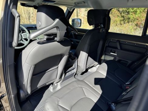New 2026 Land Rover Defender 110 S image 15