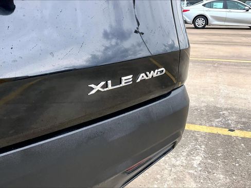 Used 2024 Toyota Grand Highlander XLE image 10