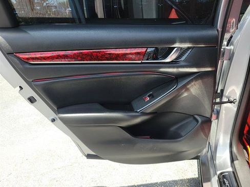 Used 2022 Honda Accord Sport image 10