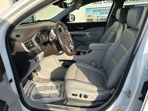 Used 2022 GMC Acadia SLT image 8