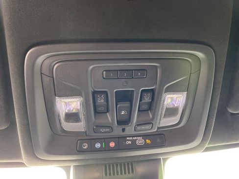 Used 2025 GMC Sierra 2500 AT4X image 76