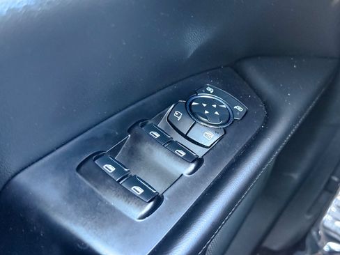 Used 2023 Lincoln Nautilus AWD w/ Premium Package image 27