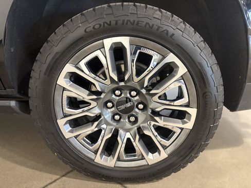 Used 2023 GMC Yukon Denali Ultimate AWD/4WD image 61