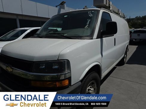 Used 2023 Chevrolet Express 2500 w/ Driver Convenience Package RWD image 2