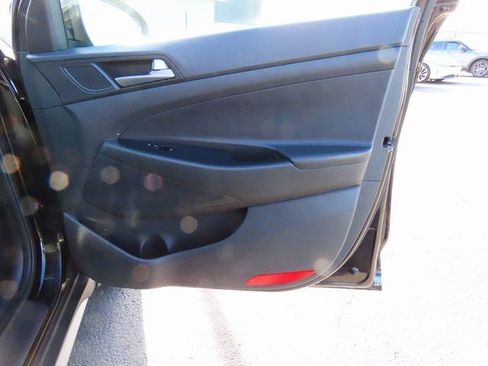 Used 2017 Hyundai Tucson Sport image 10