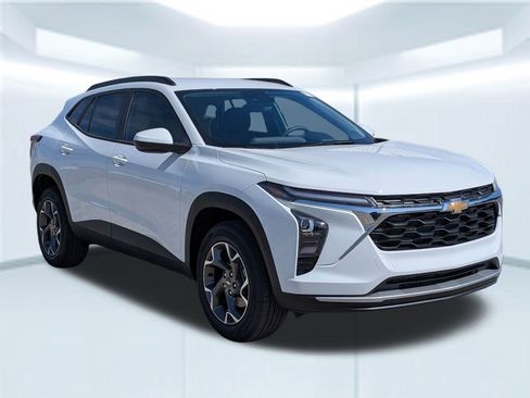 New 2026 Chevrolet Trax LT image 8
