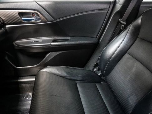 Used 2017 Honda Accord Sport image 25