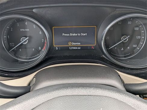 Used 2021 Buick Encore GX Select image 16