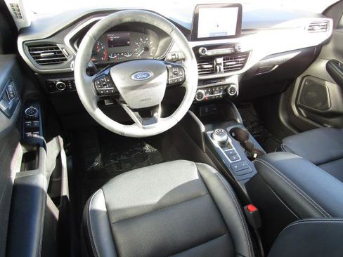 Used 2022 Ford Escape SEL image 31