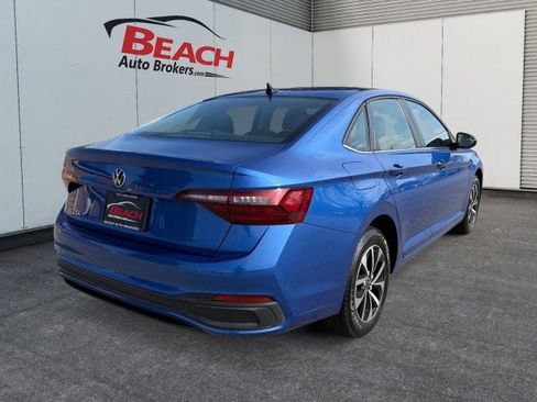 Used 2024 Volkswagen Jetta S image 11