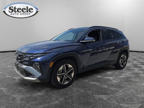 Certified 2025 Hyundai Tucson SEL image 1