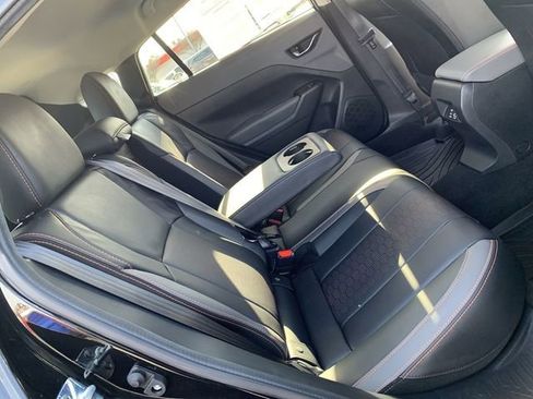 Used 2025 Subaru Crosstrek 2.5i Limited w/ Popular Package #4A image 12