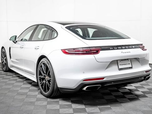 Certified 2018 Porsche Panamera RWD image 3
