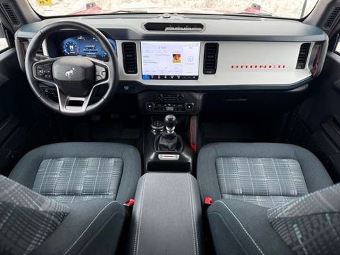 Certified 2025 Ford Bronco Heritage Edition image 19