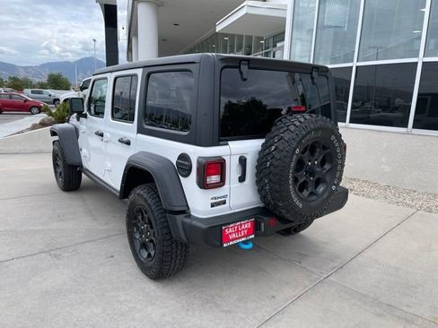 Used 2023 Jeep Wrangler Unlimited w/ Cold Weather Group AWD/4WD image 4