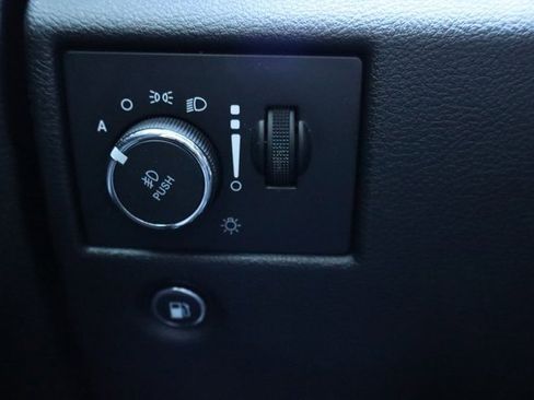 Used 2021 Jeep Grand Cherokee Limited image 27