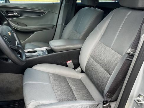 Used 2016 Chevrolet Impala LS FWD image 15